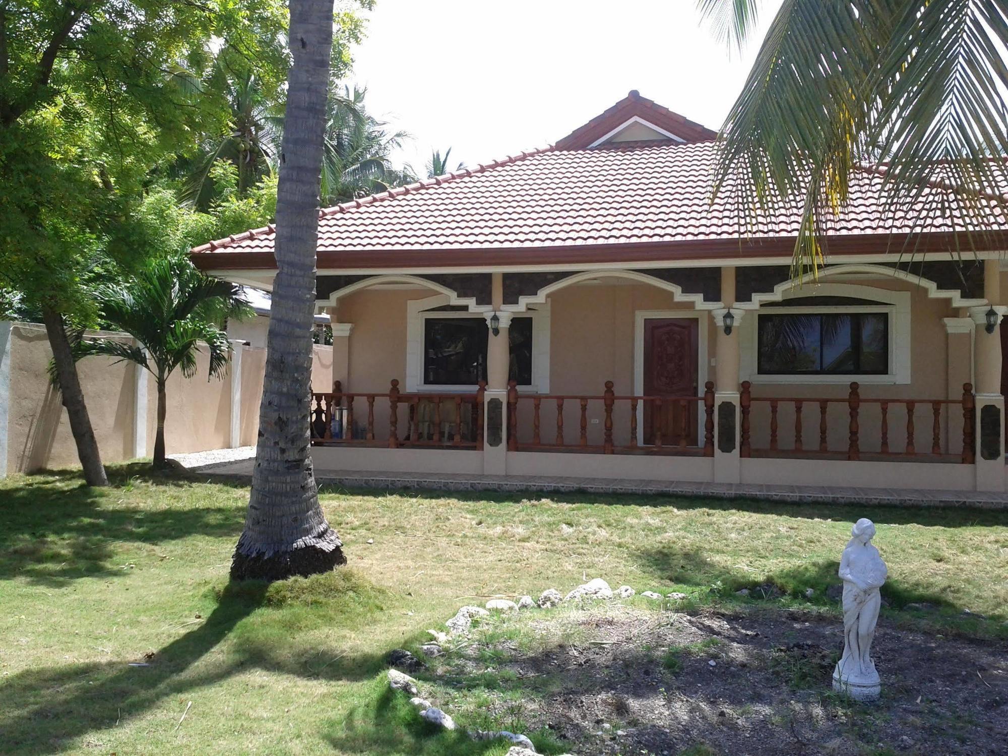 Luzmin Bh - Cottages And Bungalows Oslob Exteriér fotografie